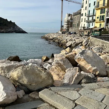 Gli Scogli A Due Passi *